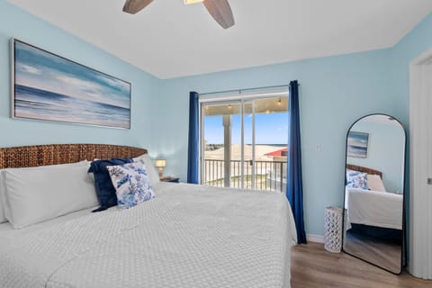 Sunset Harbor Unit 422 House in Pensacola Beach