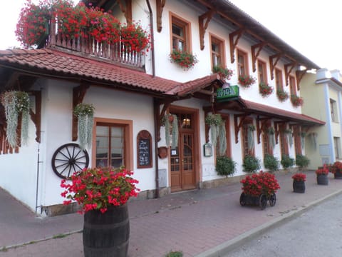 Penzion Restaurace u Helferů Bed and Breakfast in Lower Silesian Voivodeship