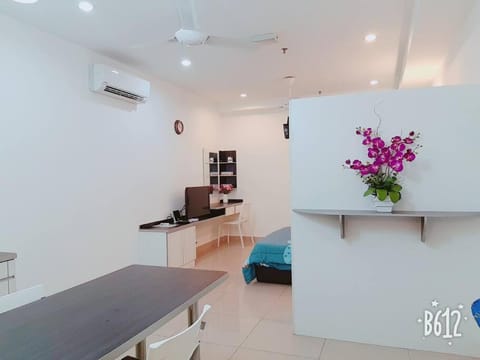 #10 Studio SS15 First Subang Courtyard--2mins to SS15 LRT !2-3PAX! Apartment in Subang Jaya