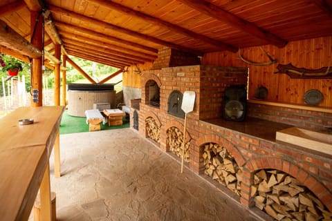 BBQ facilities, Kitchen or kitchenette, Seating area