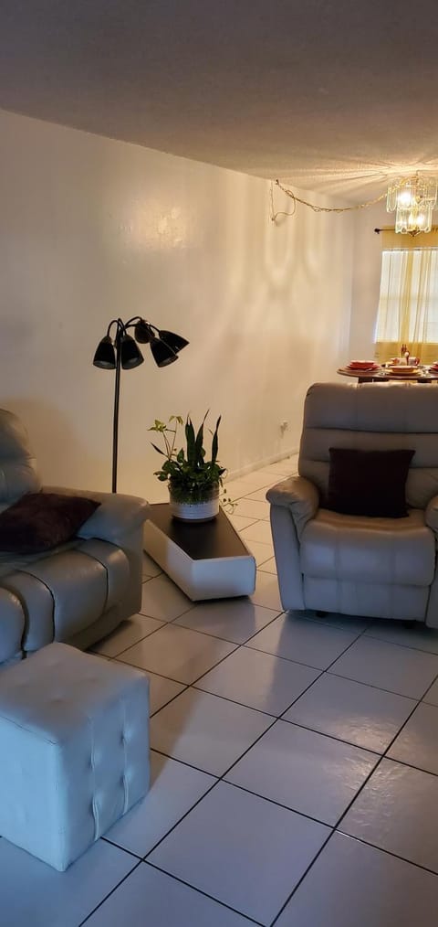 Elgees short term rentals Appartement in Lauderdale Lakes