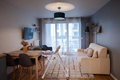 Sérénité totale : appartement ensoleillé Apartment in Clichy