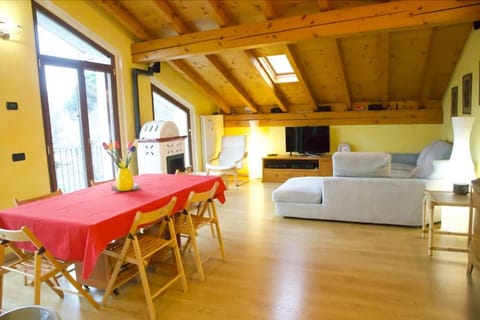 Casa Sogno di Mara vista Lago Apartment in Province of Lecco