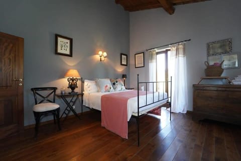 Beautiful Villa Surrounded by Forests Moradia in Province of Massa and Carrara