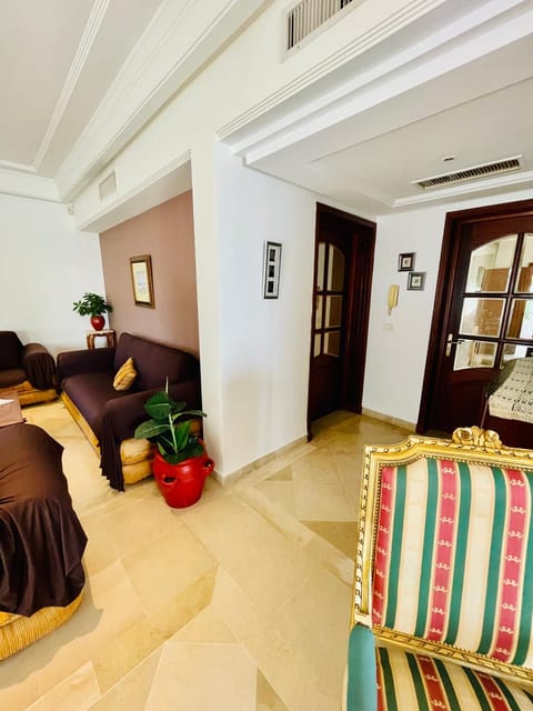 Ennacer villa meublée 99€\j Villa in Tunis