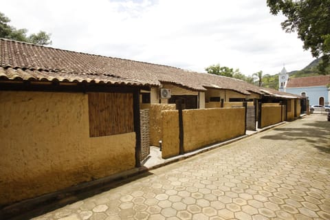 Apoena Chales da Ilha Nature lodge in Sao Jose dos Campos