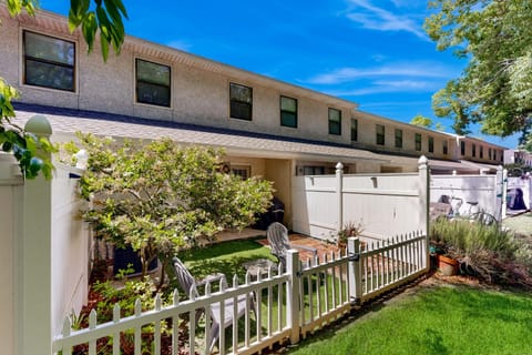 Starfish Shores Apartment in Saint Simons Island