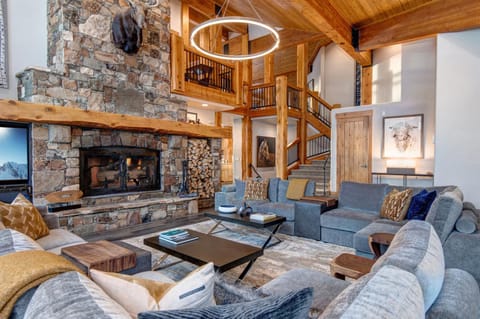 Upper Deer Valley Luxury w Hot Tub House in Deer Valley