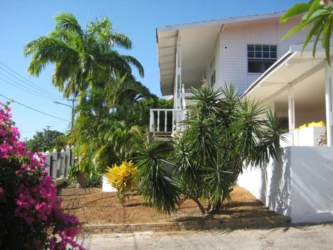 Tropical villa Bottelier Curaçao apartment Casa in Jan Thiel