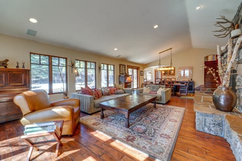 Stunning Truckee Home with Private Patio and Gas Grill Maison in Truckee