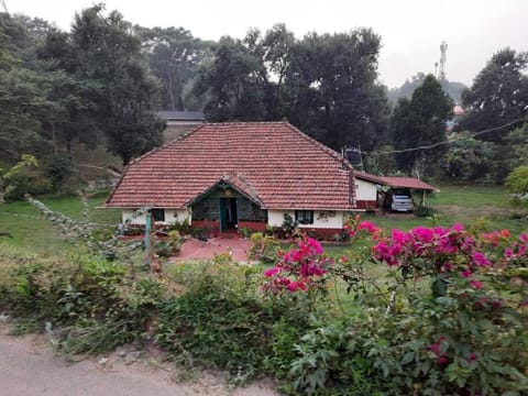 Property building, Natural landscape, Garden