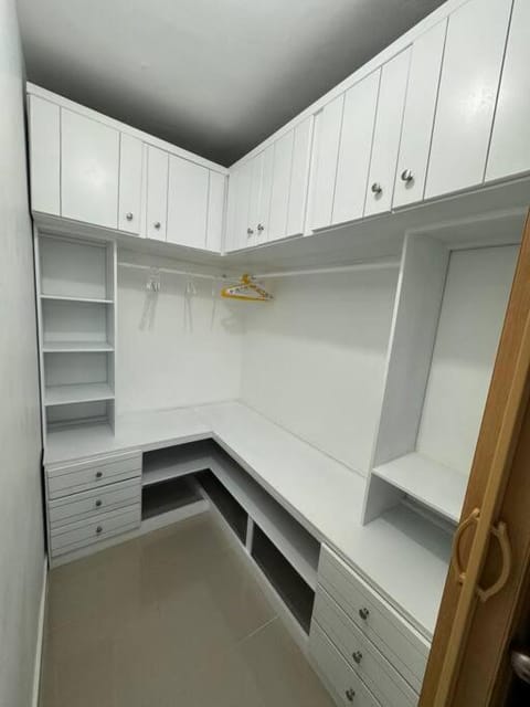 Apartamento nuevo con wi-Fi, gimnasio, parqueo Apartment in Distrito Nacional