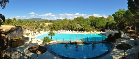 Chalet Coco Campground/ 
RV Resort in Roquebrune-sur-Argens