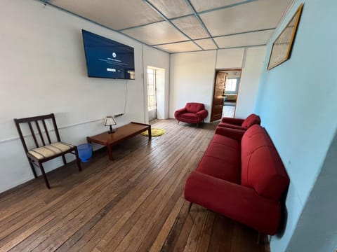 Communal lounge/ TV room, TV and multimedia, Living room, Seating area