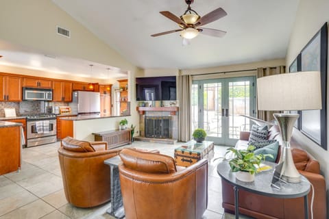 Lovely Tustin Home with Outdoor Kitchen 3 Mi to Zoo House in North Tustin
