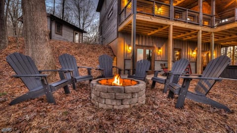 Star Creek Chalet Casa in Blue Ridge Lake