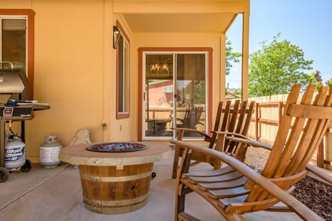 Cottonwood Cork and Barrel- Walking Distance to Downtown! Maison in Cottonwood
