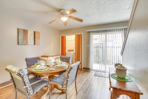 Convenient Harvey Apt - 12 Mi to French Quarter! Appartement in Harvey