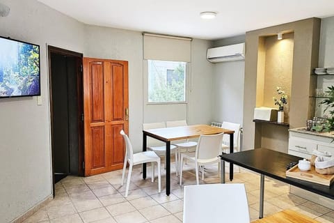 Complejo entero para grupos de amigos y familias Apartment in Mendoza