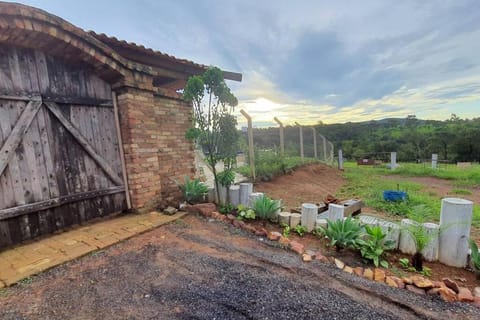 Chácara Urbana Quiosque Canto do Curió Maison in Araxá