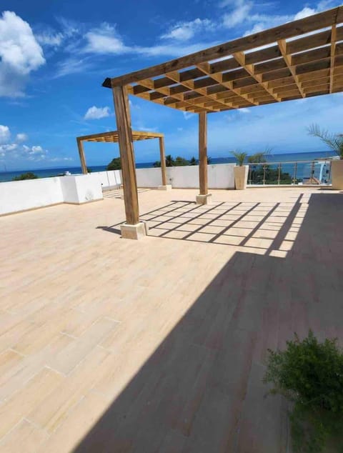 Elegante Apartamento A 100 mts la playa de los Minos RSJ Condo in María Trinidad Sánchez Province