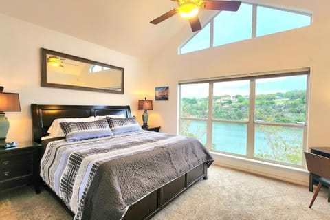A Rare Find! - Bright & Gorgeous Lake Home in Marble Falls Haus in Marble Falls