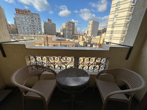 Patio, Day, View (from property/room), Balcony/Terrace, Seating area, City view