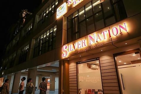 SILVER NATION Hotel in Kolkata