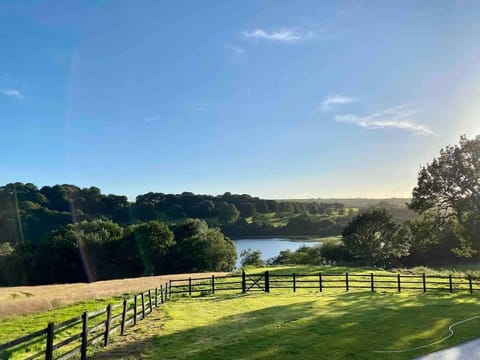 Luxury Accom with Amazing Views over Rudyard Lake House in Staffordshire Moorlands District