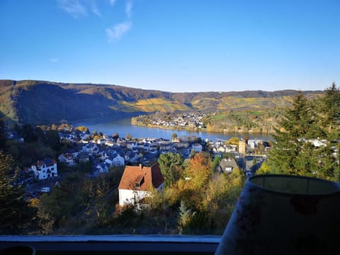 Living room, City view, Mountain view, River view