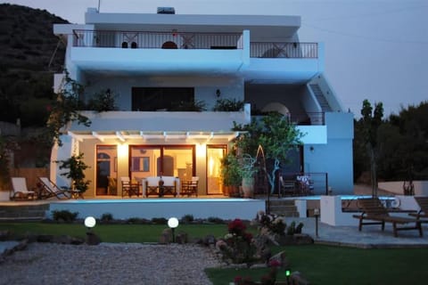 Property building, Night, Balcony/Terrace