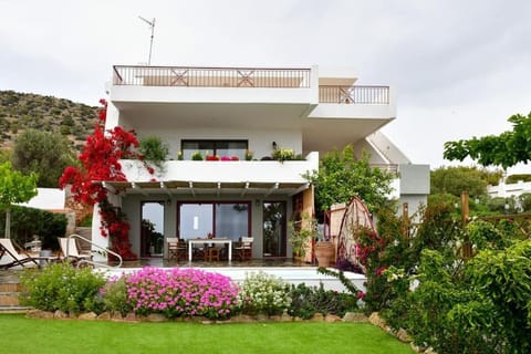 Property building, Garden, Mountain view