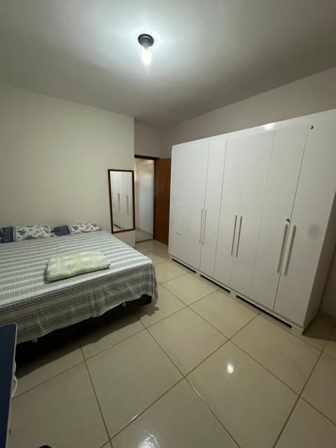 Confortável Apt próximo a aeroporto e rodoviária Apartment in Goiania