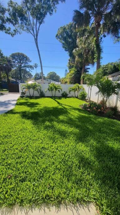 2 Bed House St Pete Casa in Gulfport