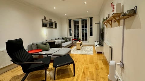 Entire Apartment in London Condo in Bromley