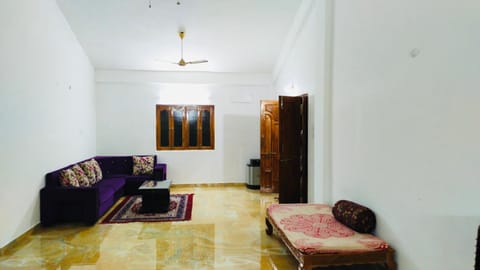 King Farmhouse with Pool, Lawn, & Gazebo, Book Now! Chalet in Hyderabad
