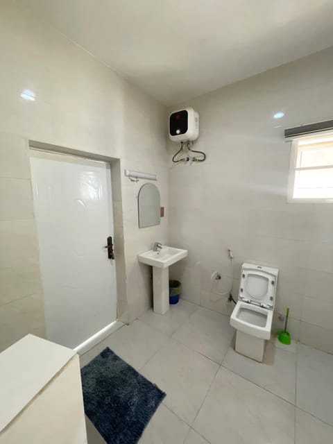 Cozy And Serene Studio Apartment Bed and Breakfast in Abuja