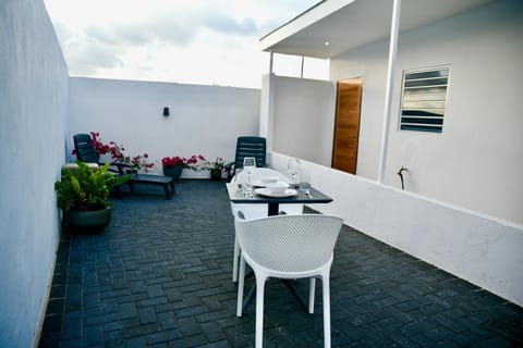 Patio, Balcony/Terrace, Seating area, Dining area