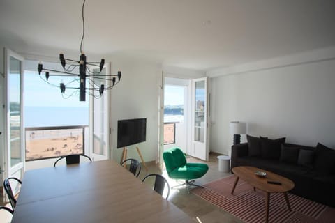 Communal lounge/ TV room, TV and multimedia, Living room, Beach, Beach, On site, Sea view, Sea view