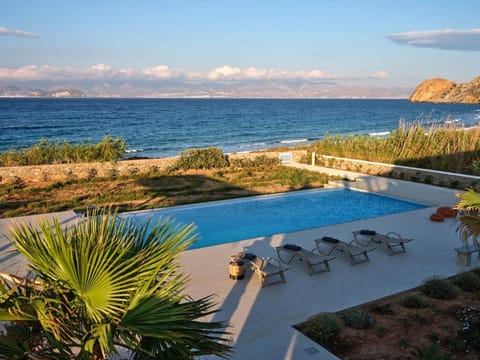 Beach, Pool view, Sea view, Swimming pool, sunbed