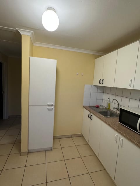 Ramblers Self-Catering Hostel (No Aircon/No TV/No Pool) Hostel in Windhoek