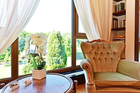 Seating area, Garden view