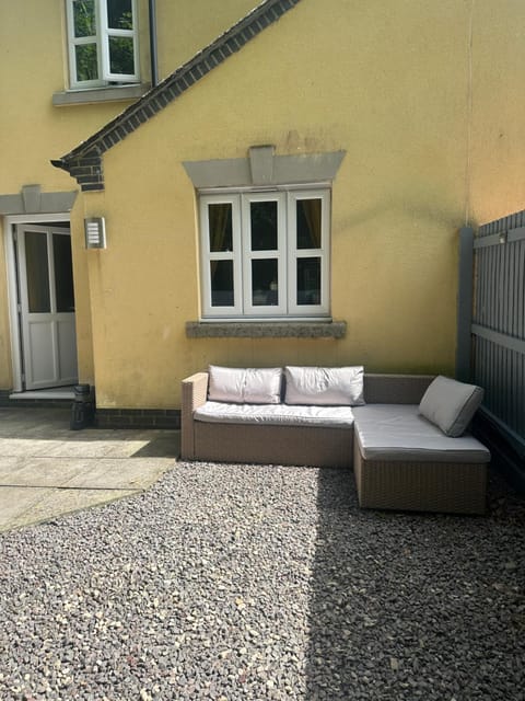 Patio, Garden, Seating area