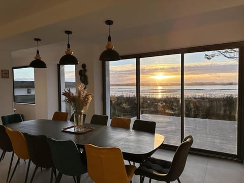 Natural landscape, Dining area, Sea view, Sunset