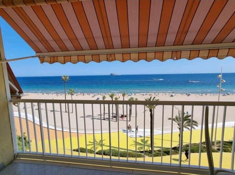 View (from property/room), Balcony/Terrace, Beach