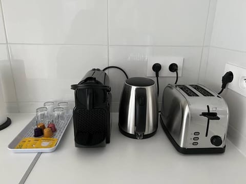 Coffee/tea facilities, Kitchen or kitchenette, toaster