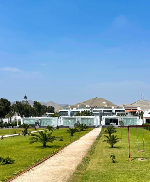 Casa de Playa frente al mar en Chocalla, Asia House in Asia