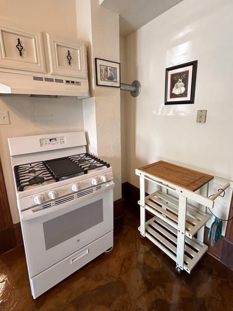 Kitchen or kitchenette, stove