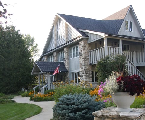 Country House Resort Hotel in Sister Bay