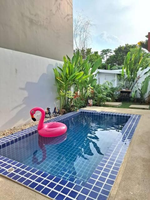 WEnottravelalonehouse villa Phuket Villa in Thep Krasatti